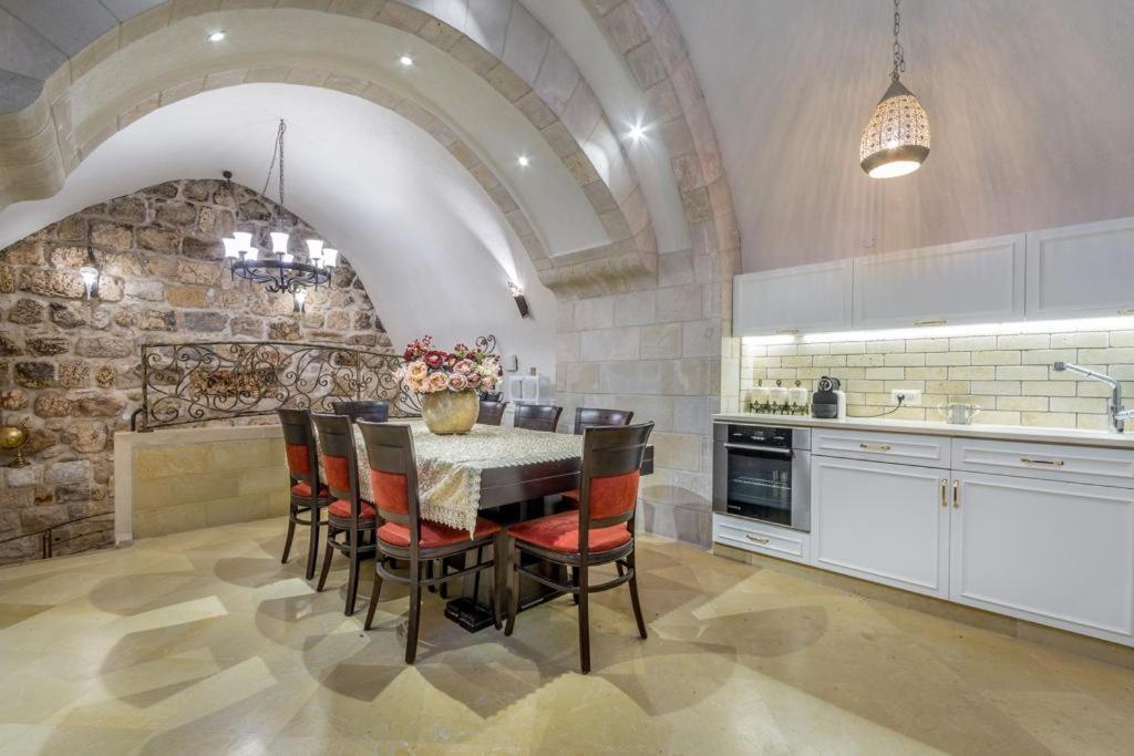 Western Wall Luxury House - Avraham Єрусалим Екстер'єр фото