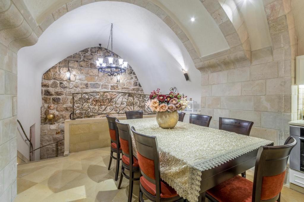 Western Wall Luxury House - Avraham Єрусалим Екстер'єр фото